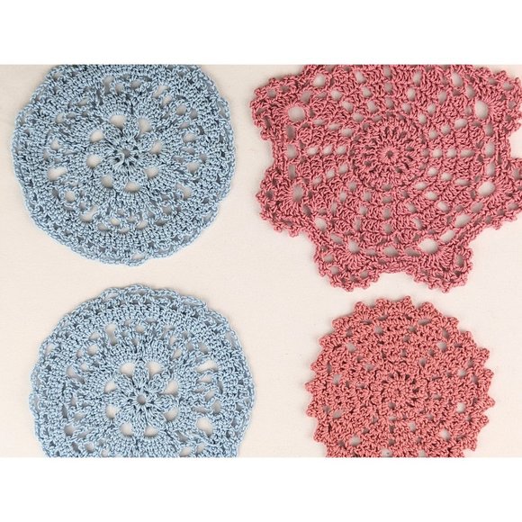 Set of 4 Pink & Blue Crochet Doilies Table Coasters Trivets Flower Doilies Set - Picture 2 of 7